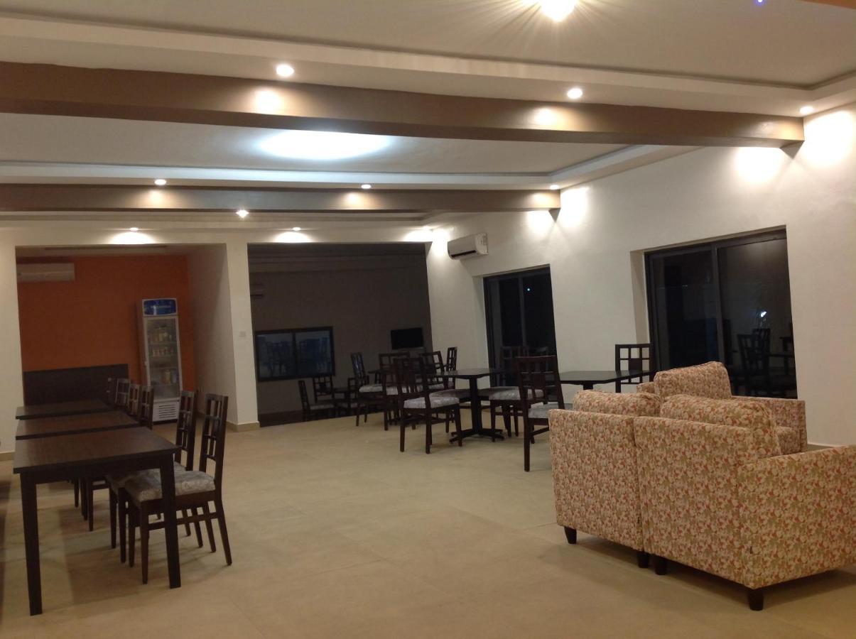 Adis Hotels Prime อิบาดัน ภายนอก รูปภาพ