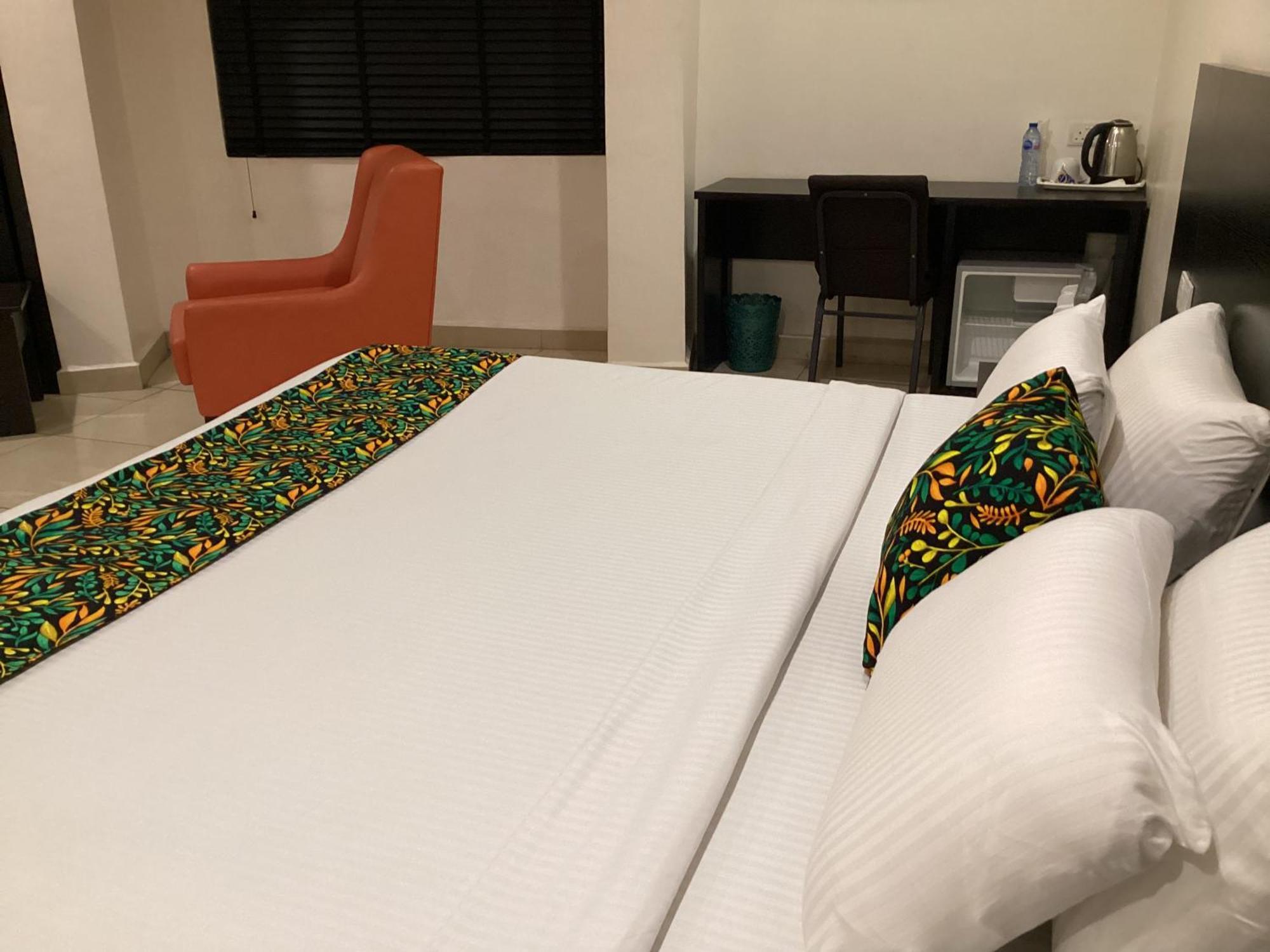 Adis Hotels Prime อิบาดัน ภายนอก รูปภาพ