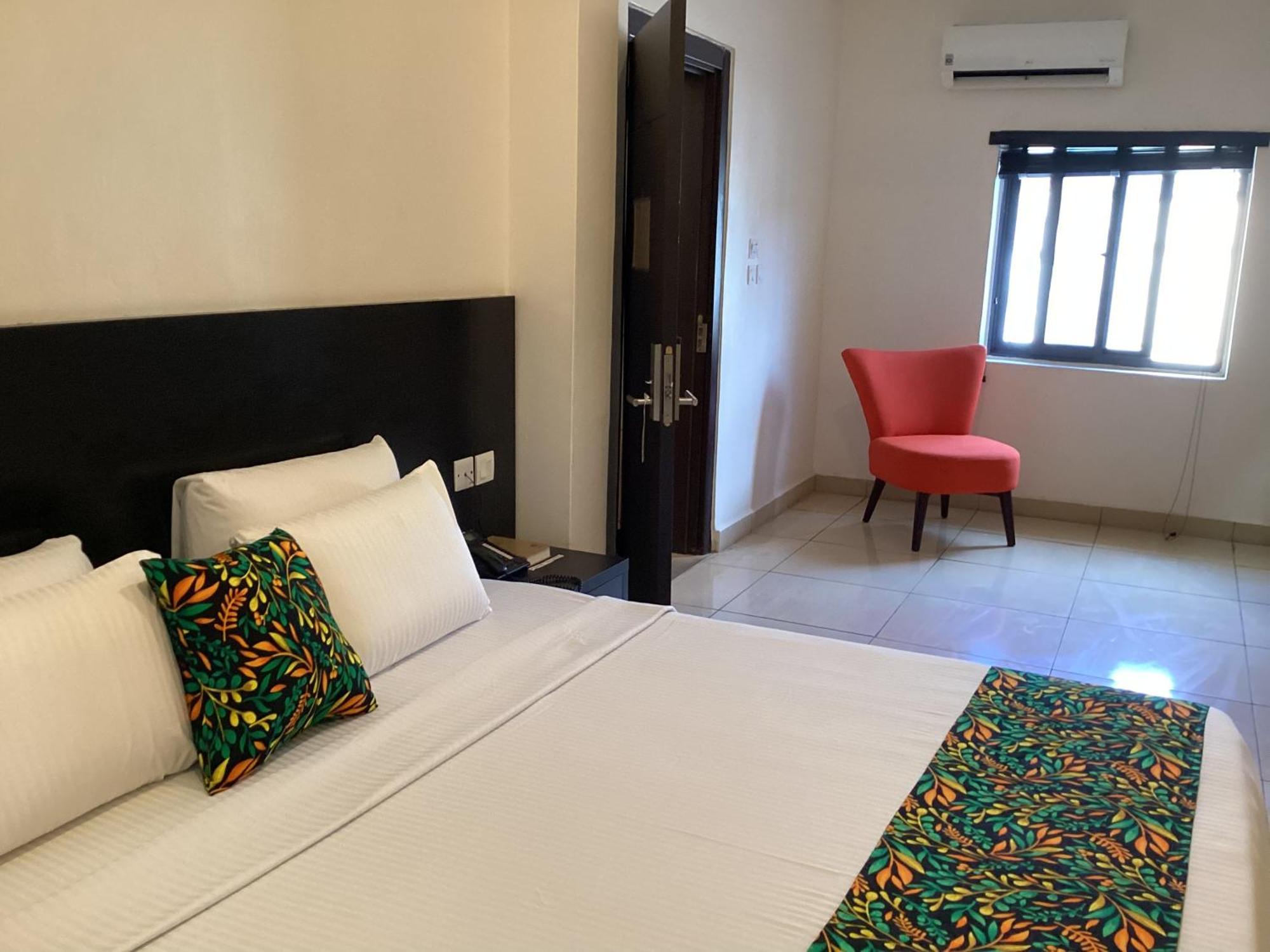 Adis Hotels Prime อิบาดัน ภายนอก รูปภาพ