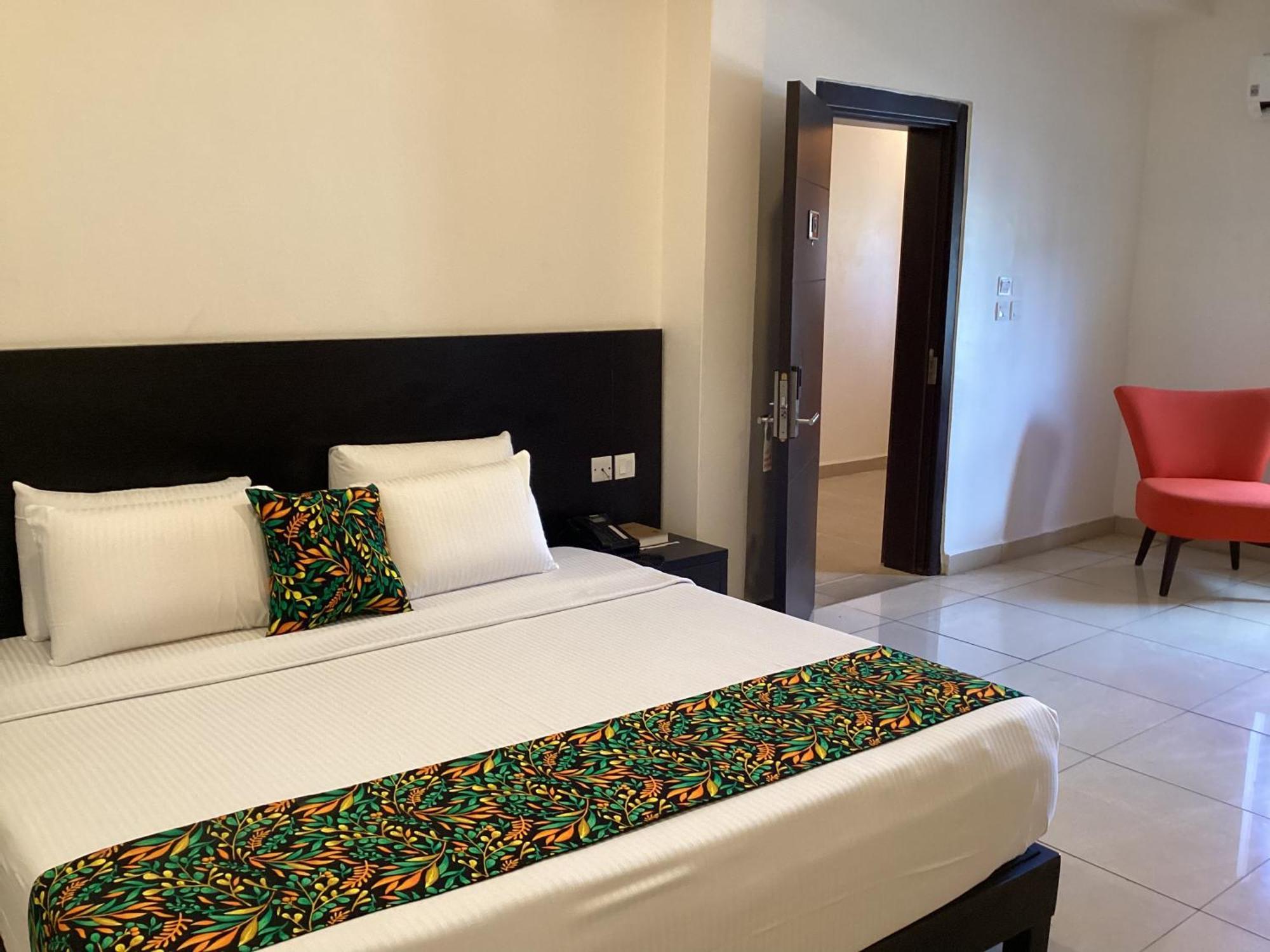 Adis Hotels Prime อิบาดัน ภายนอก รูปภาพ