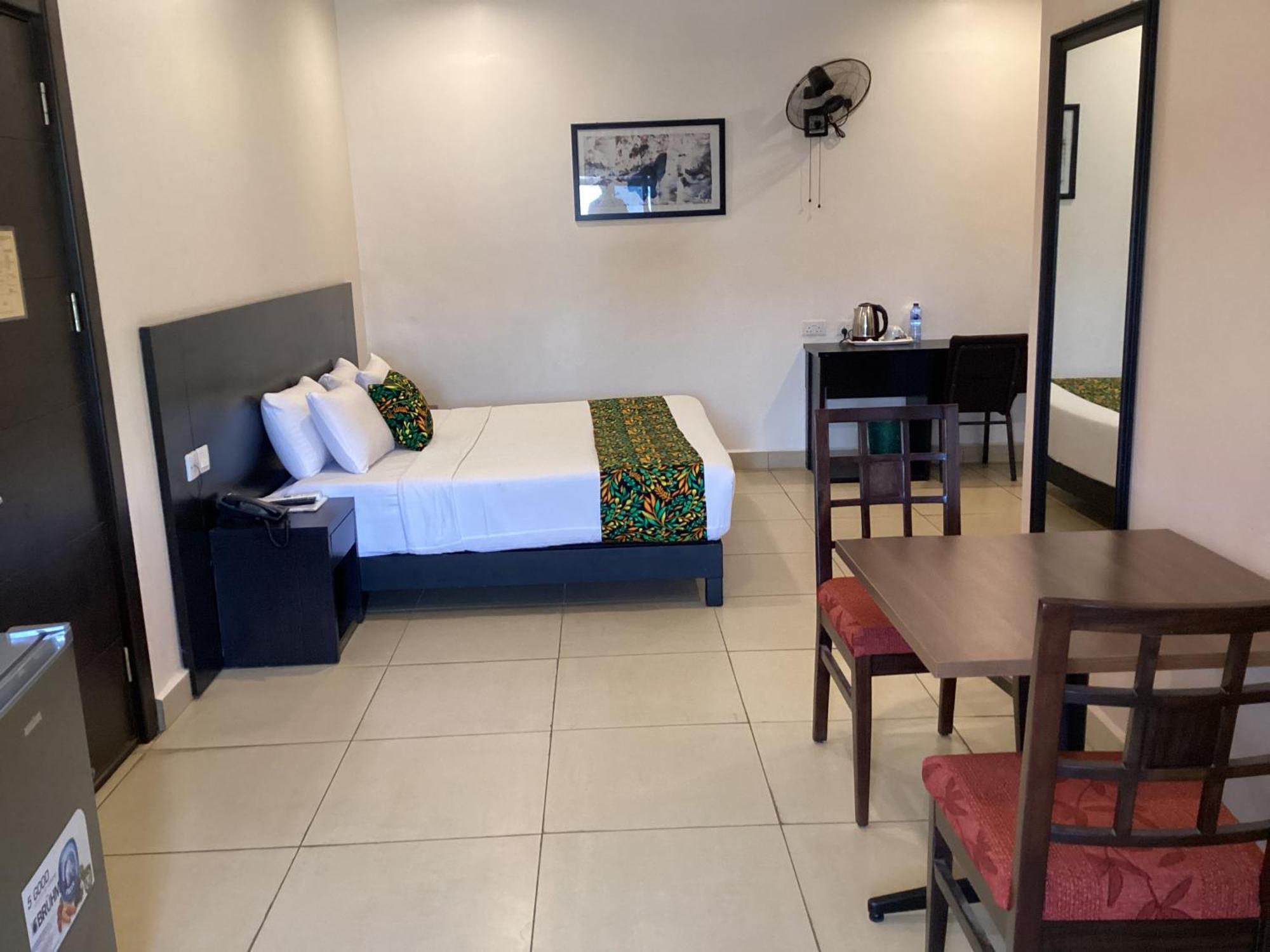 Adis Hotels Prime อิบาดัน ภายนอก รูปภาพ