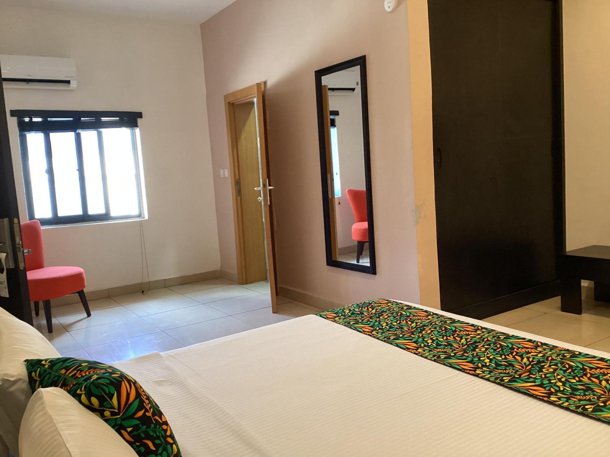 Adis Hotels Prime อิบาดัน ภายนอก รูปภาพ